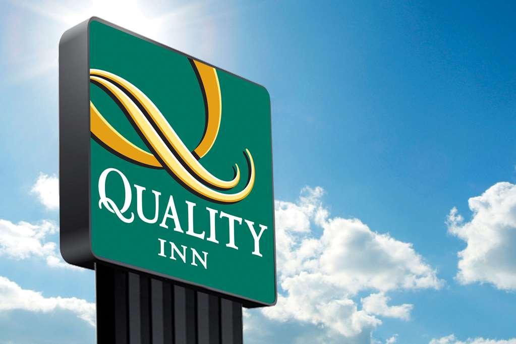 Inn Quality -horse Park 4*