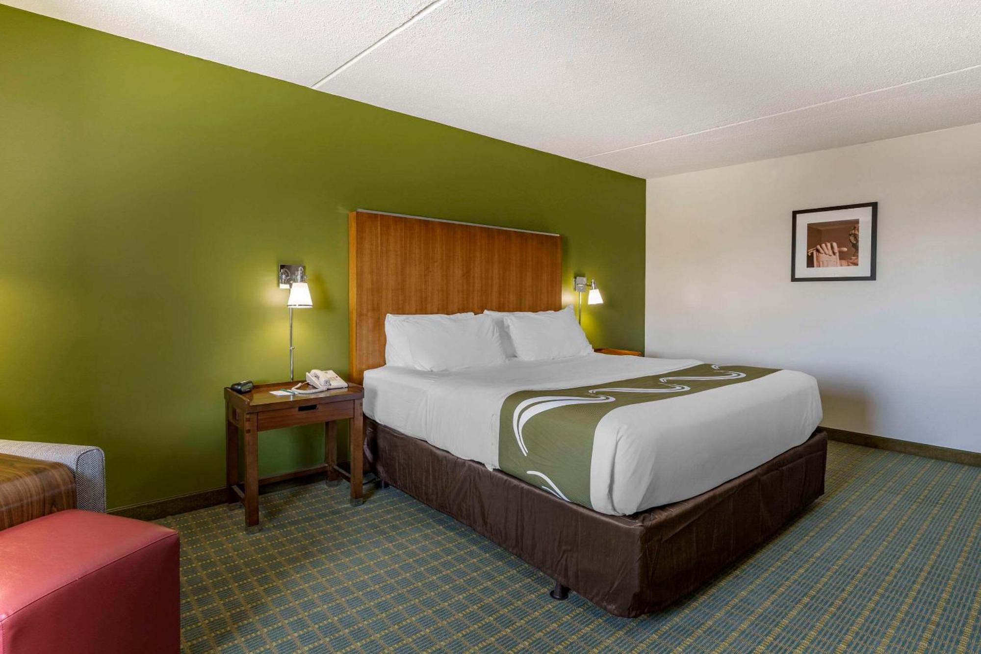 Inn Quality -horse Park 4*
